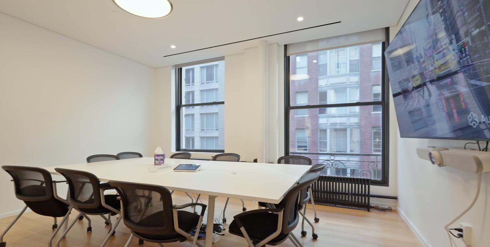 Authentic office, Flatiron