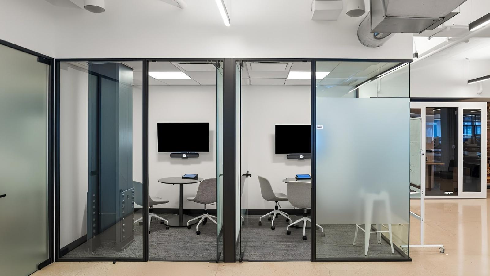Vendelux office