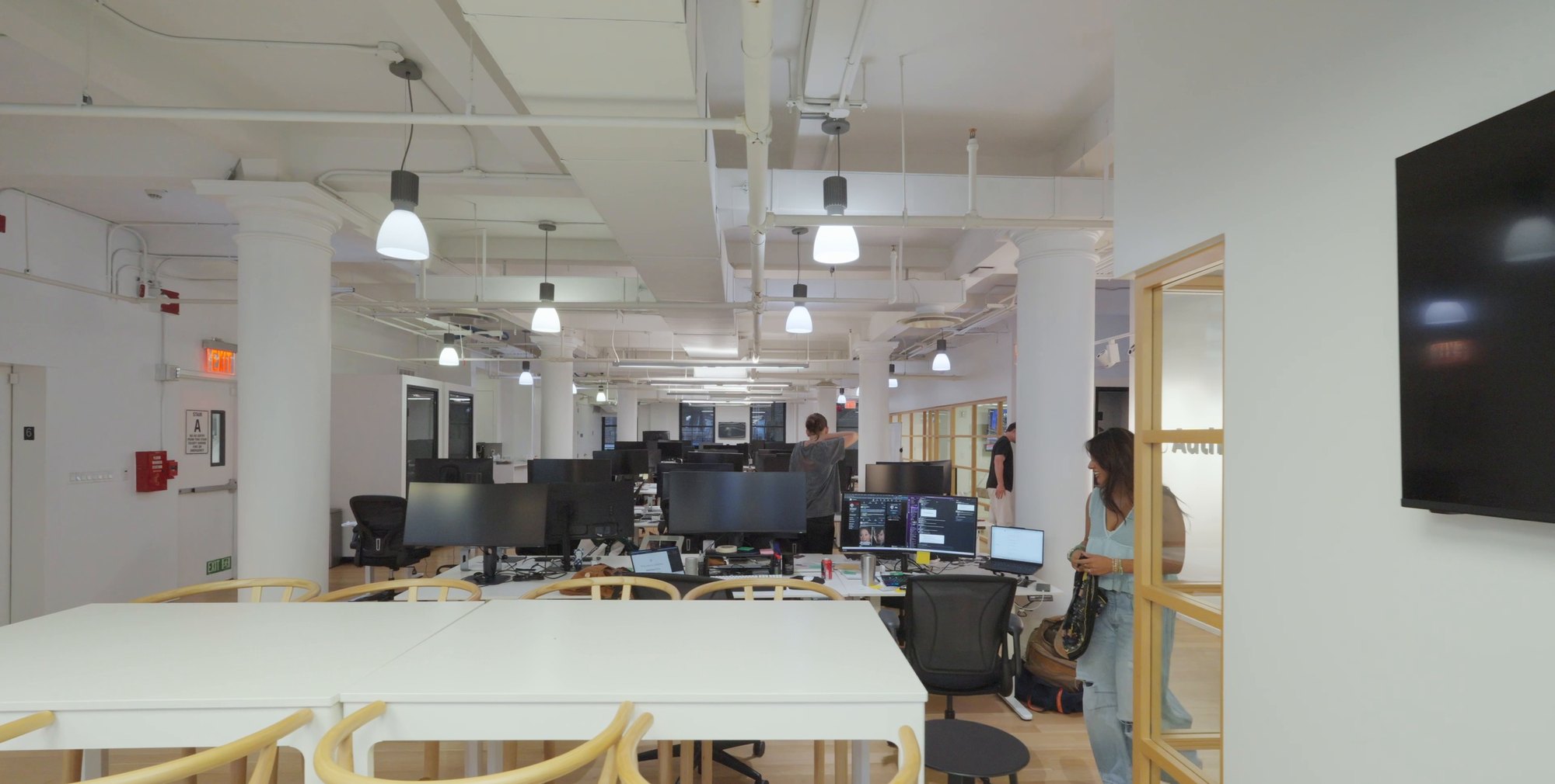 Authentic office, Flatiron