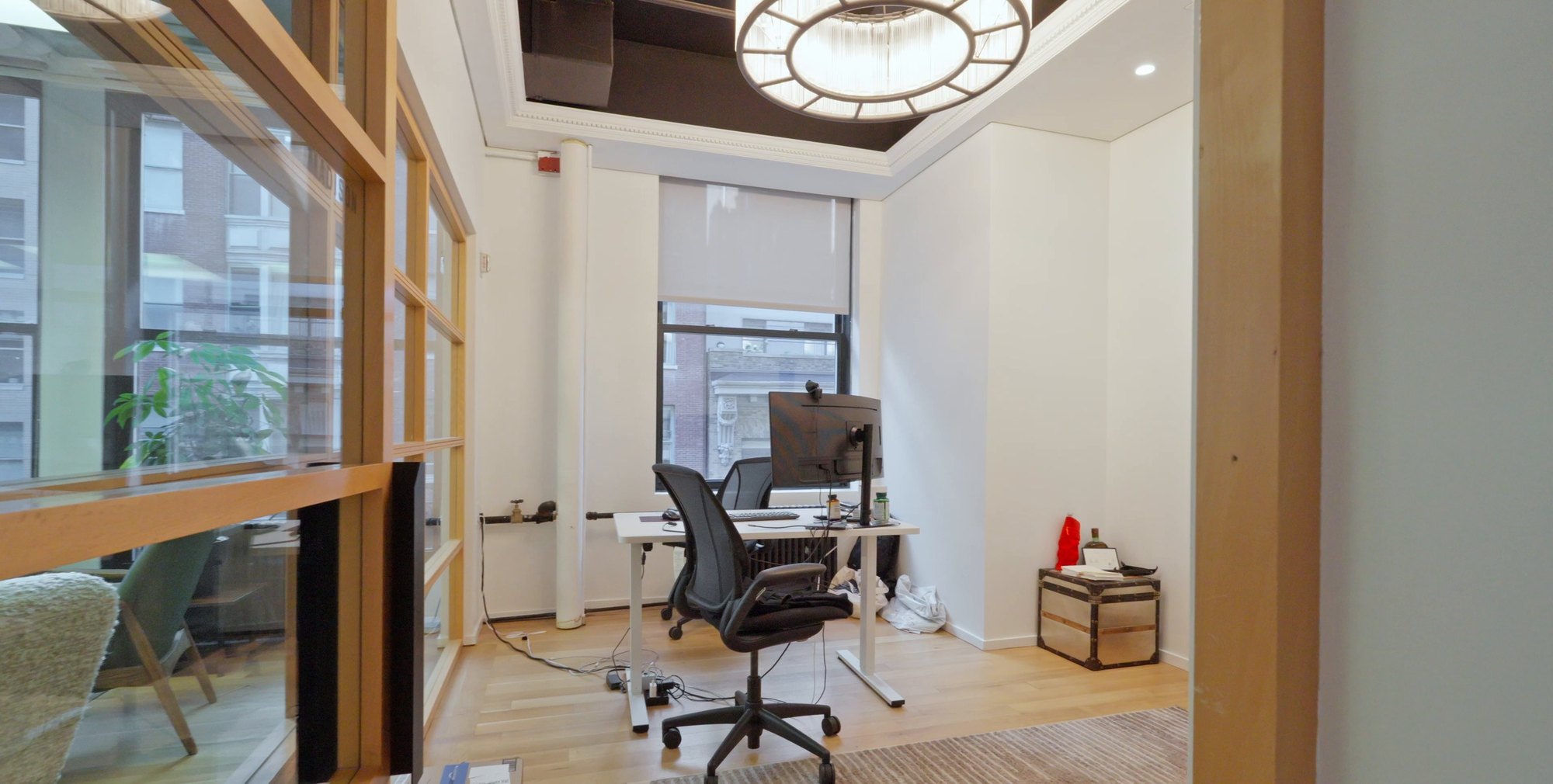 Authentic office, Flatiron