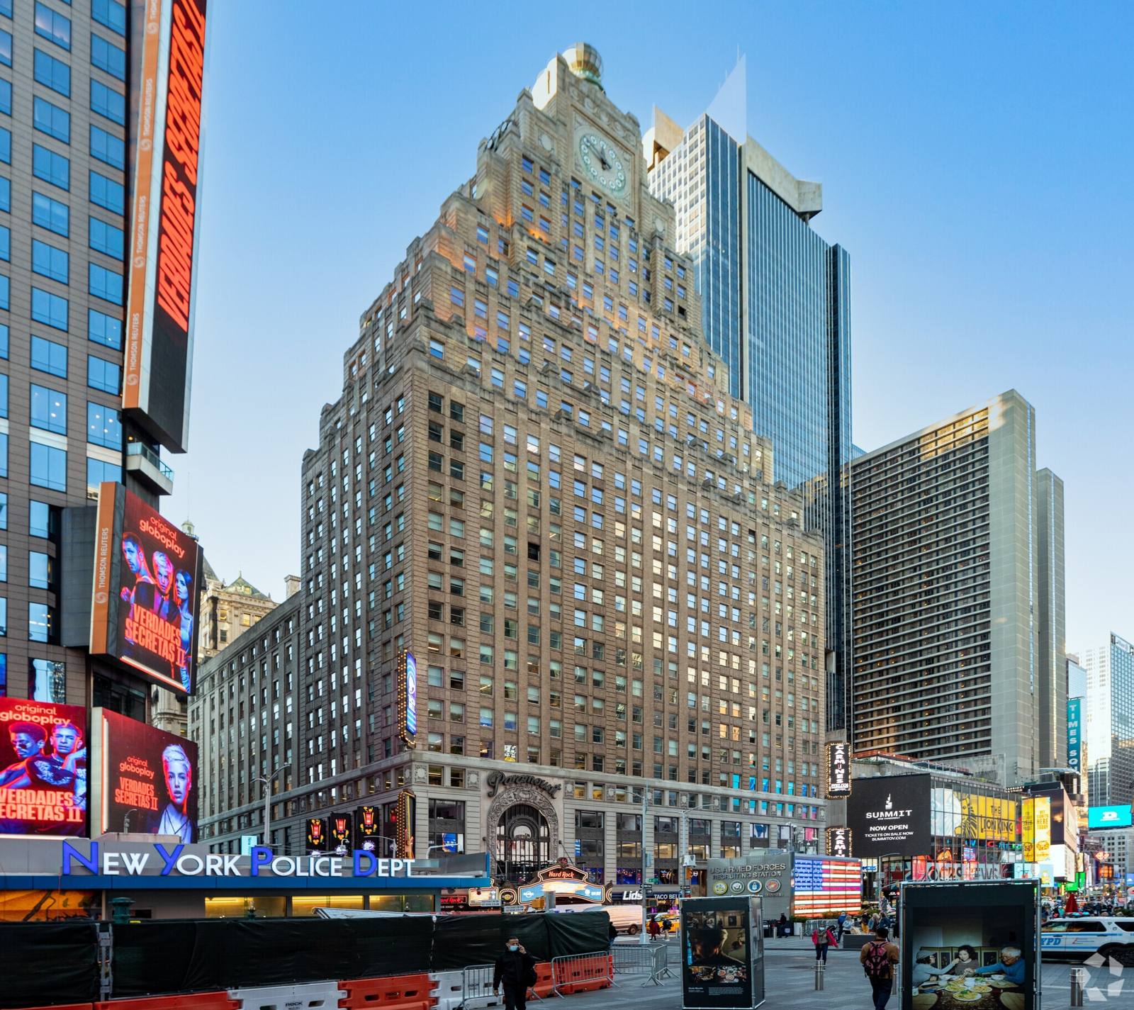 1501 Broadway building