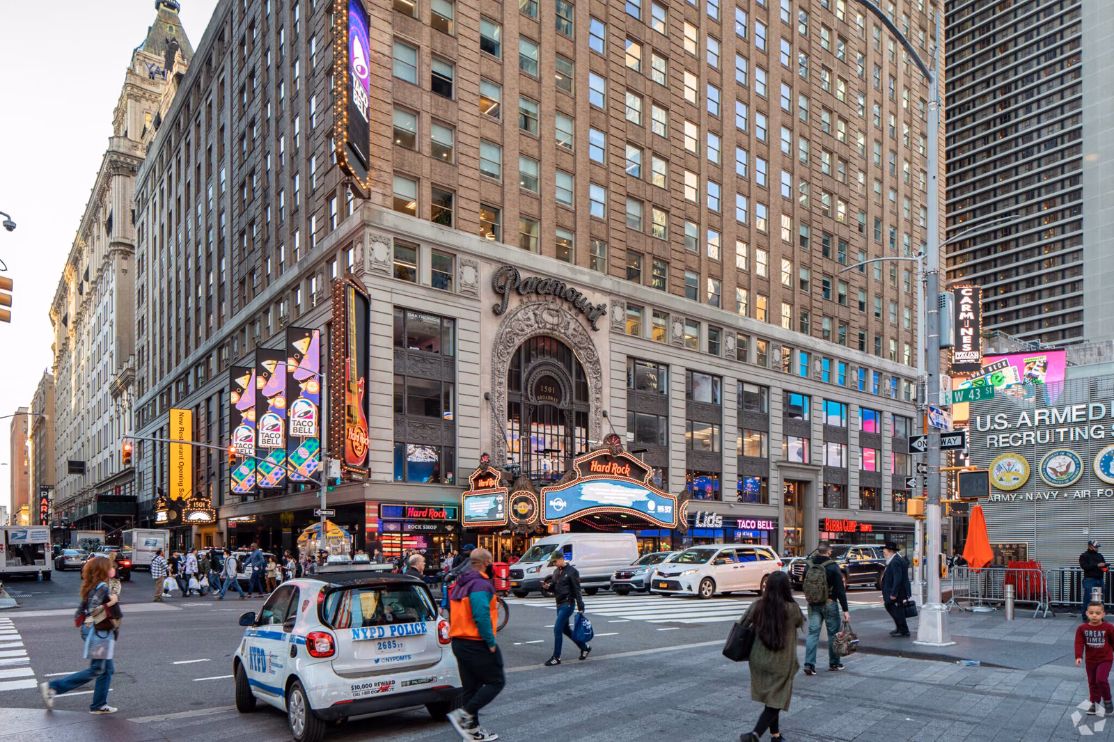 1501 Broadway building