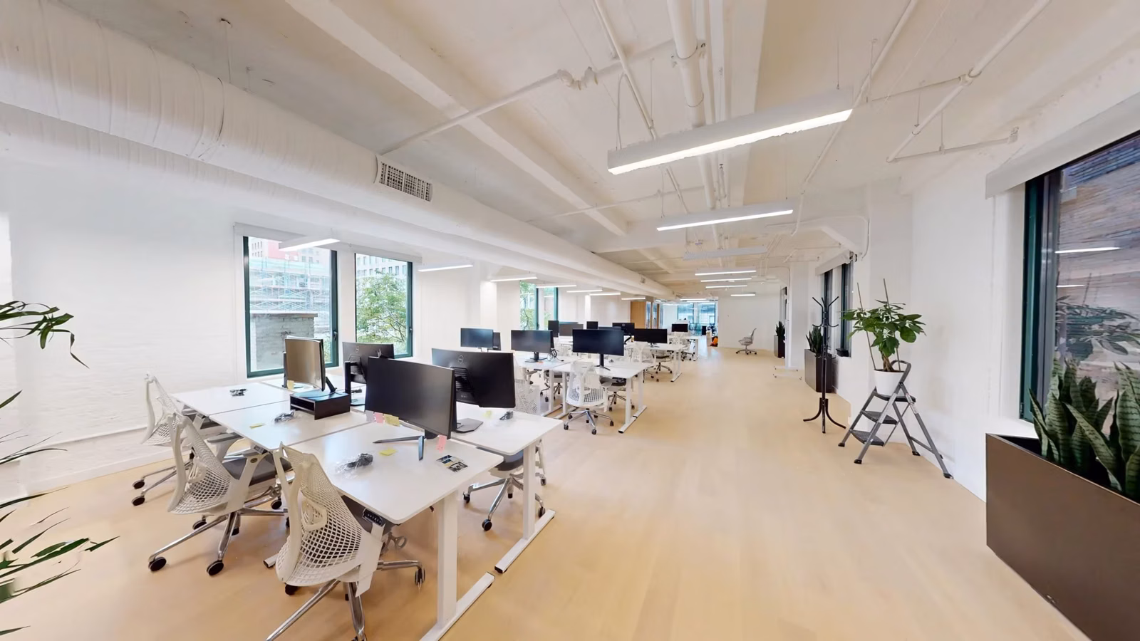 137 East 25th Street, Entire 6th floor